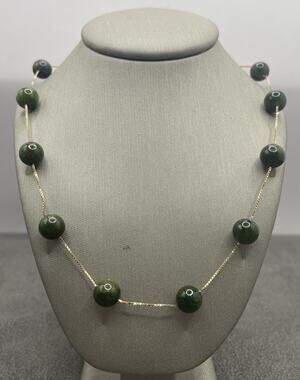14K Yellow Gold Green Round Stone Station Necklace (27349)